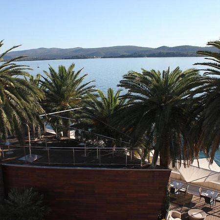 Appartamento Penthouse By The Sea Teodo Esterno foto